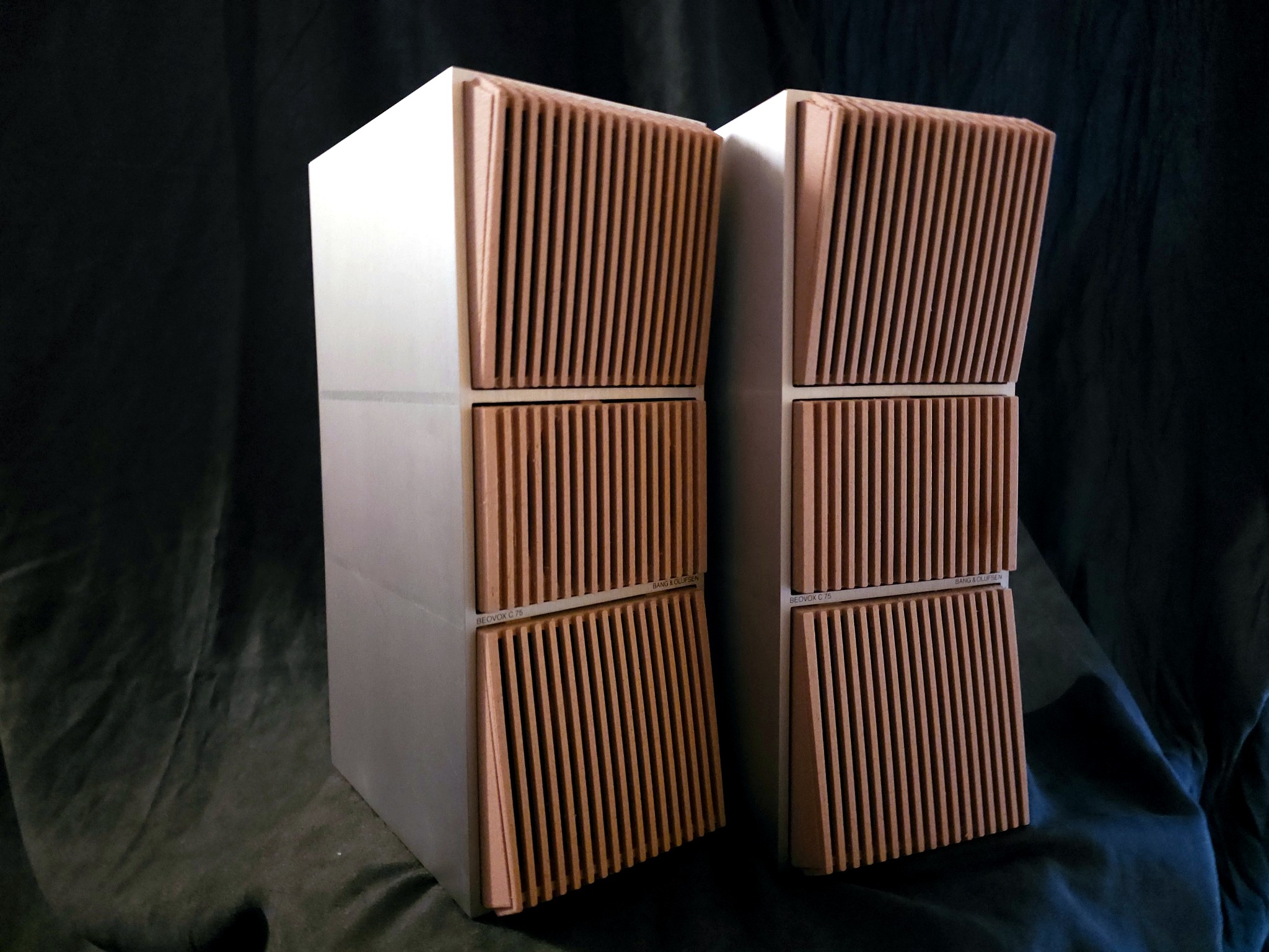 Beovox C75 højttalerfronter produceret med 3D-print